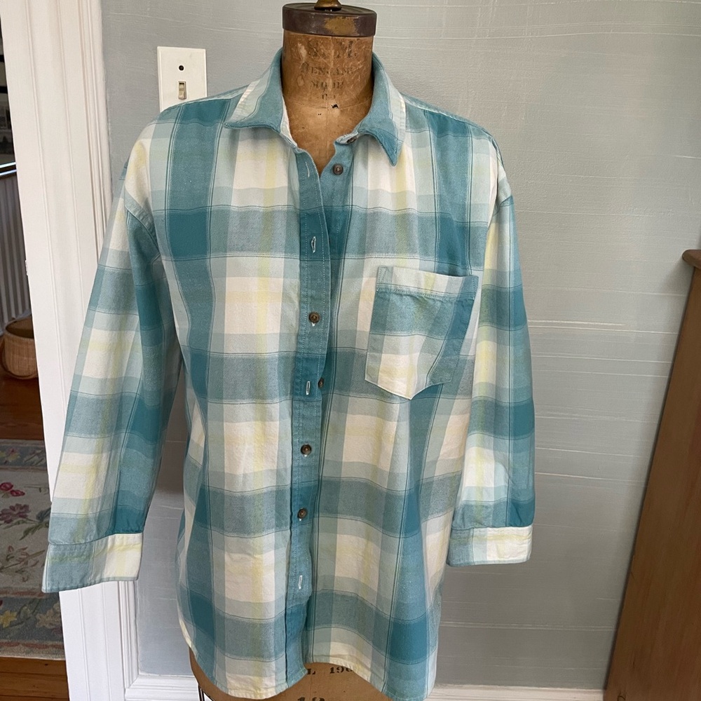 Universal Thread Blue and White Plaid Shirt